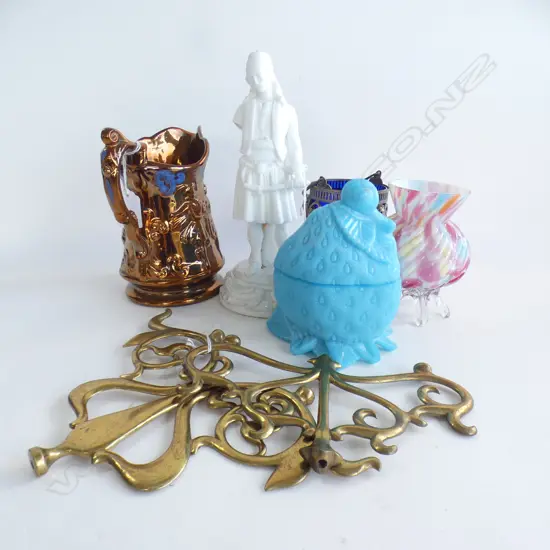 7 ASST. PIECES; 3 GLASS, GOLD LUSTRE JUG, WHITE FIGURE AF H.230mm, 2 BRASS PCES