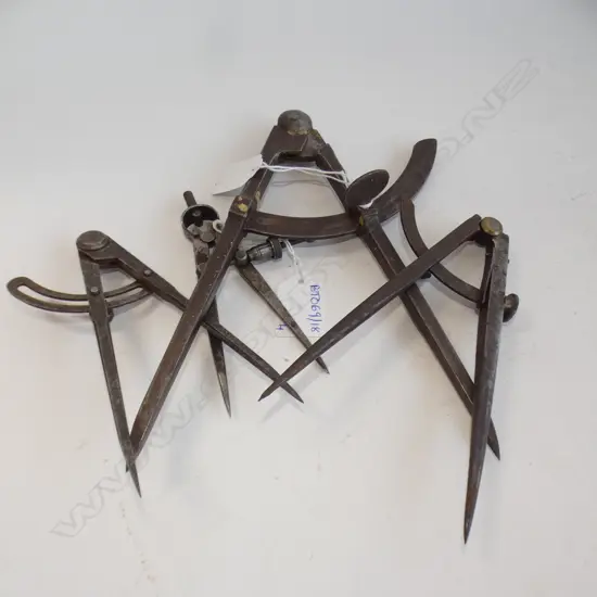 4 VINTAGE METAL DIVIDERS 