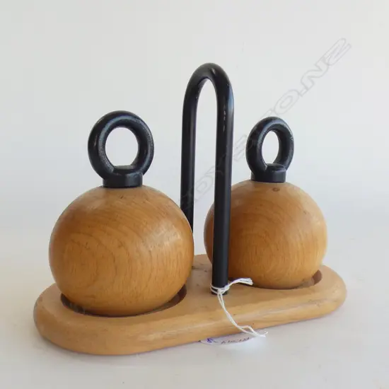 WOODEN BODUM S&P GRINDERS W. TRAY BY R.NISSEN  