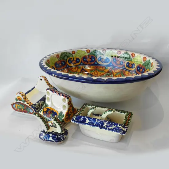 BOX LOT MEXICAN HAND PAINTED BATHROOM CERAMICS