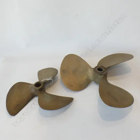 2 VINTAGE BRONZE BOAT PROPELLERS