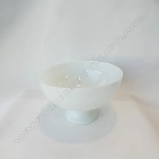 GLASS SHADE 295mm dia