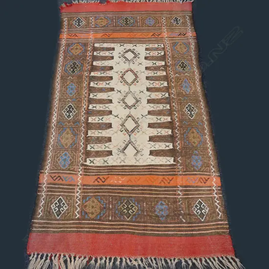 HAND KNOTTED RUG, 1610 x 880mm