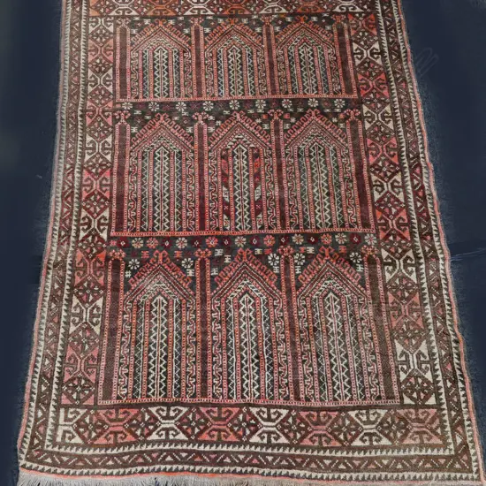 ANTIQUE BALUCHI PRAYER MAT, ALL WOOL HAND KLNOTTED, w PATTERN OF 9 MIHRAB NICHES. 1360 x 860mm