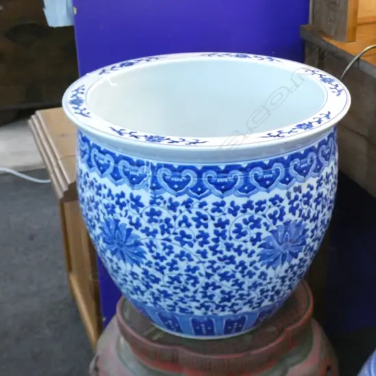 CHINESE B/W FISH BOWL 420mm dia