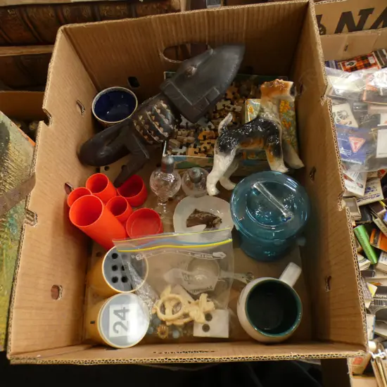 BOX LOT PUZZLE, WOODEN CARVING, ETC
