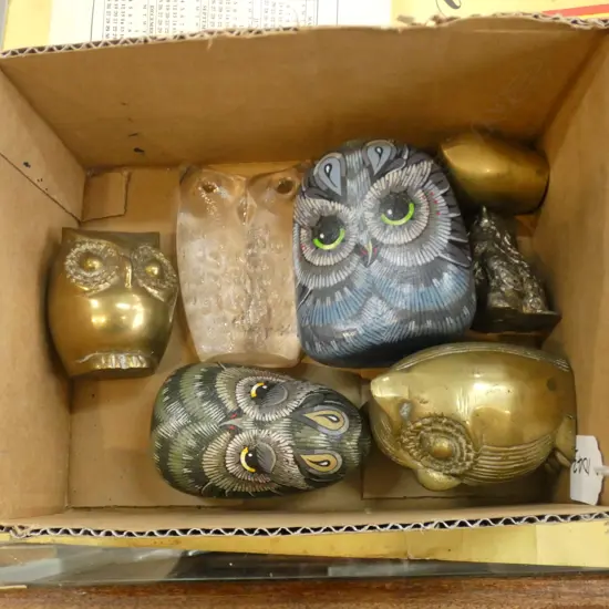 BOX LOT OWL ORNAMENTS