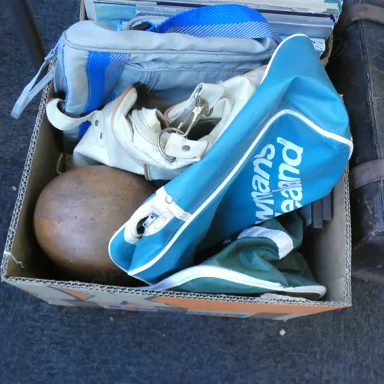 BOX OLD TRAVEL BAGS. HAT BLOCK. PRINTS ETC