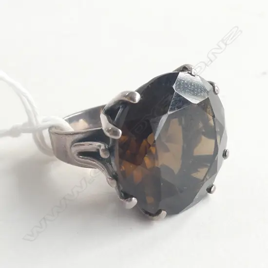 RETRO SILVER SMOKEY QUARTZ RING