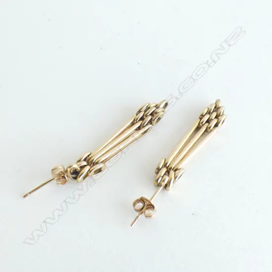 PR 9CT GOLD DROP EARRINGS 4 GRAMS
