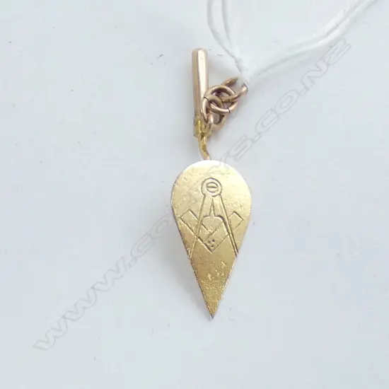 GILDED 9CT ROSE GOLD C1900 MASONIC MINI TROWEL FOB 2.3gms