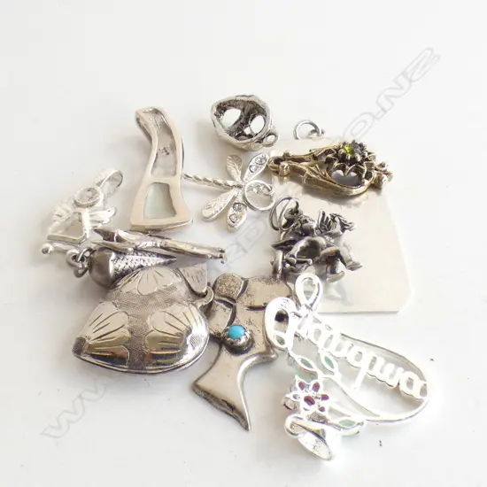BAG MIX PENDANTS ETC. INCL 925 & STG SILVER 36GMS