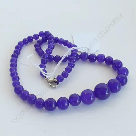AMETHYST GRADUATED BEAD NECKLACE