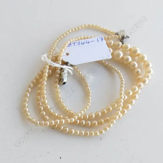 1940'S 2 STRAND PEARL NECKLACE - RHINESTONE CLASP NEEDS REPAIR