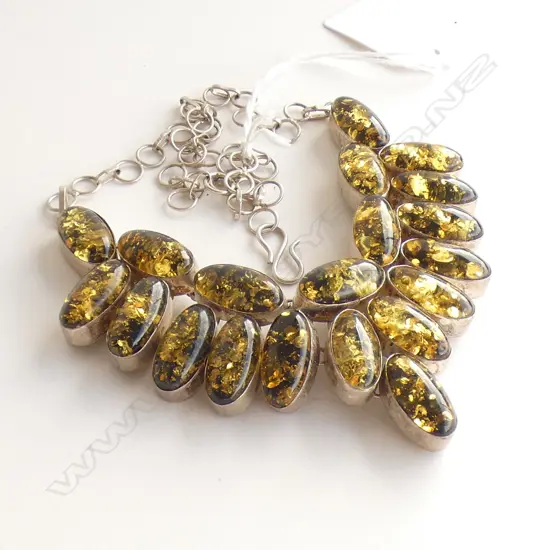 STG & RECONSTITUTED AMBER NECKLACE
