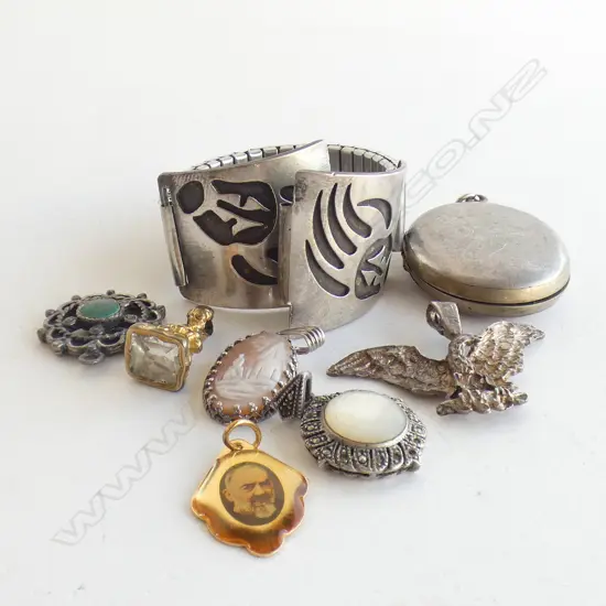 BAG VINTAGE MIX JEWELLERY, SOME STG SILVER ETC. 72GMS SOME A/F