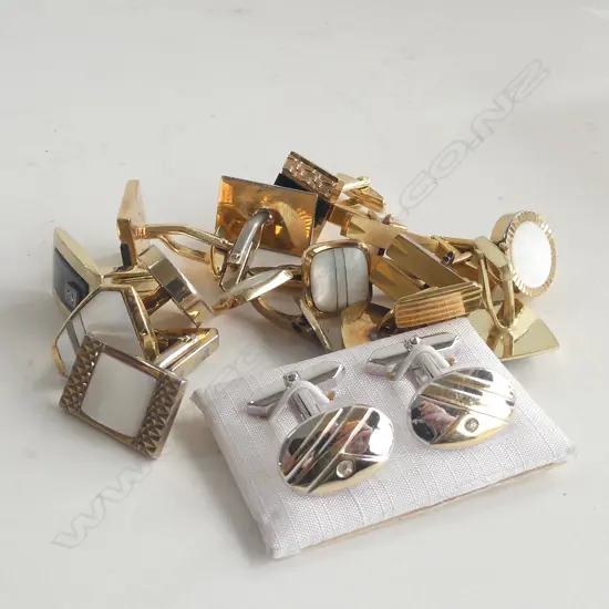 SEL. RETRO GILT GENTS STYLISH CUFFLINKS 8+ PRS