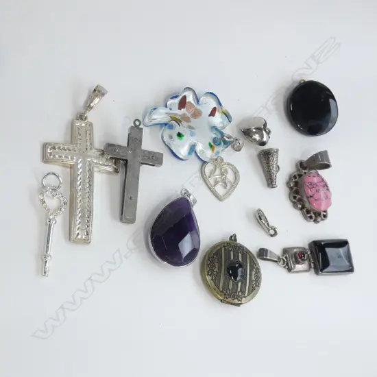 ASSTD SILVER AND COSTUME PENDANTS