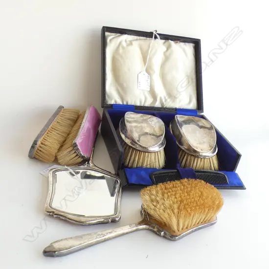 4 PCE STG VANITY SET (PINK ENAMEL AF) + CASED STG BRUSHES