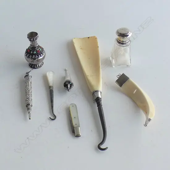 ASST. SILVER ITEMS; IVORY SHOE HORN / BUTTON HOOK L.220mm, STG TUSK PENDANT, 2 MINI BOTTLES, 2 MOP TOOLS, PENCIL 