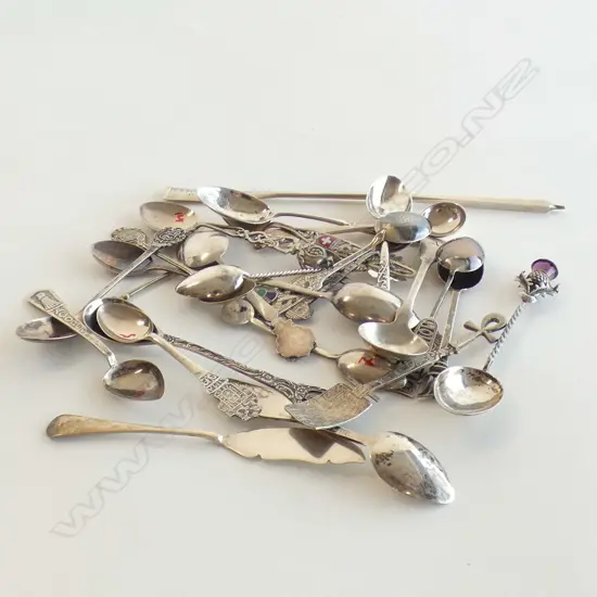 ASST. STG TEA SPOONS ETC 208 GRAMS 