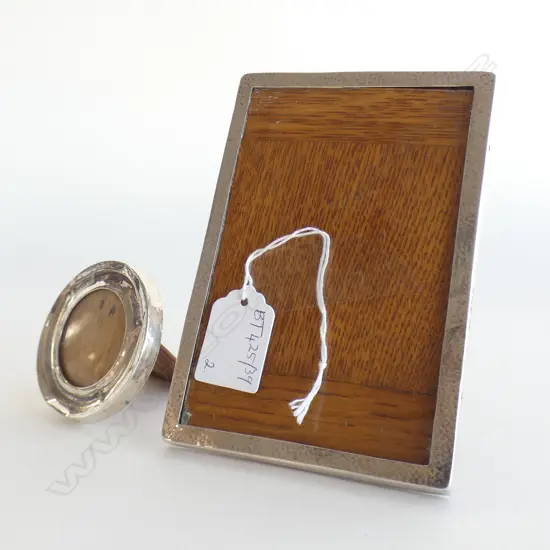 2 STG SILVER PHOTO FRAMES; 150x100mm + 65mm dia a/f