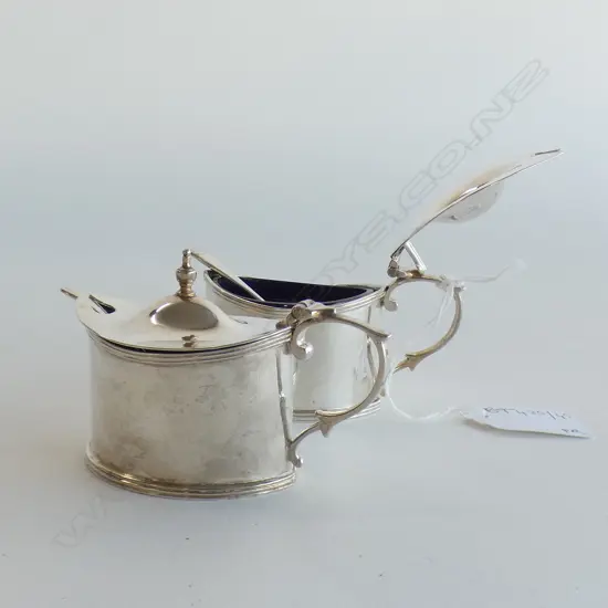 PR STG SILVER CRUETS CHESTER 1910 139 GRAMS