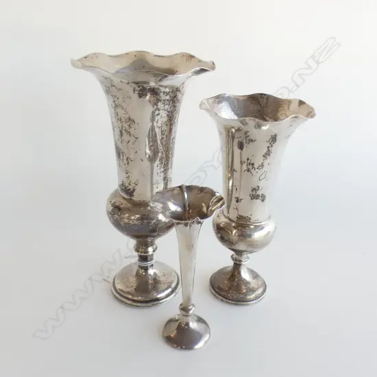 3 STG SILVER VASES H.205mm