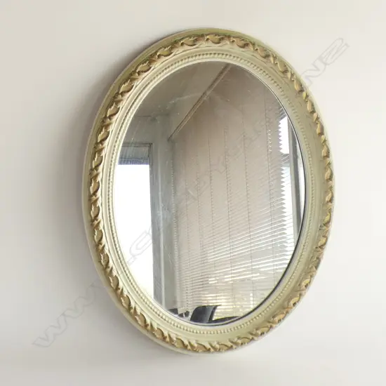 SM OVAL WALL MIRROR  365 X 460MM