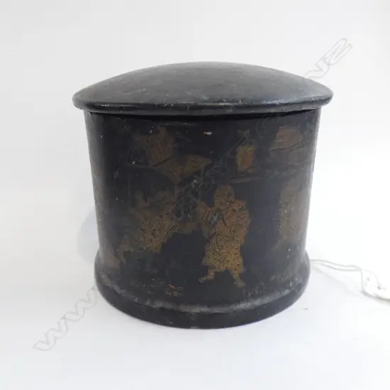 ORIENTAL LACQUER WARE TRINKET BOX