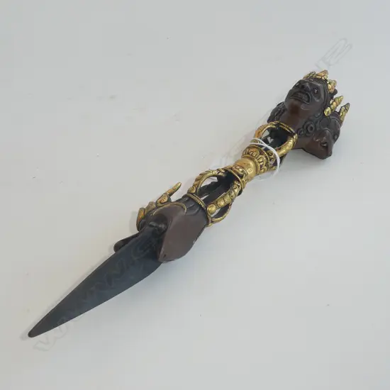 OLD ORIENTAL BRONZE RITUAL DAGGER 3 MASKS TOP. DEMON MASK TO TRIANGULAR BLADE. L.285mm