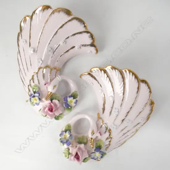 PR PINK SWAN PORCELAIN WALL POCKET VASES - APPLIED ROSES & PANSIES