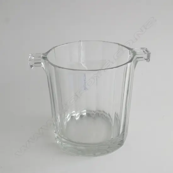 (H) MOET CHANDON ICE BUCKET