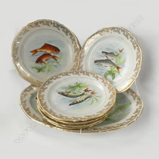 6 LIMOGES ASST FISH PATTERN PLATES (DIA 235MM) + LG OVAL PLATTER (L395MM)