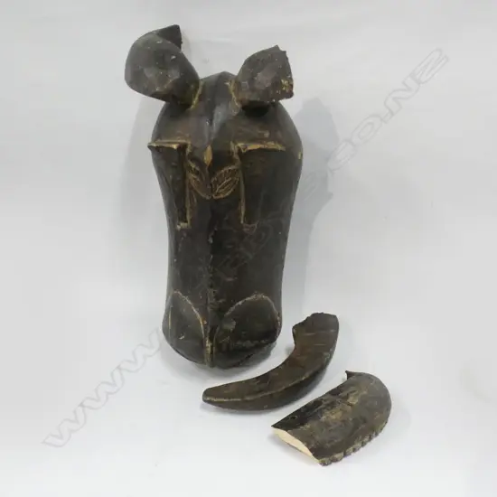 CARVED WOODEN AFRICAN HORNED BULLOCK MASK AF FANG TRIBE? H.500mm