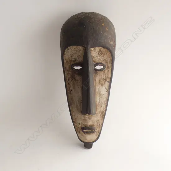 LARGE CARVED WOODEN TRIBAL WALL MASK L460MM