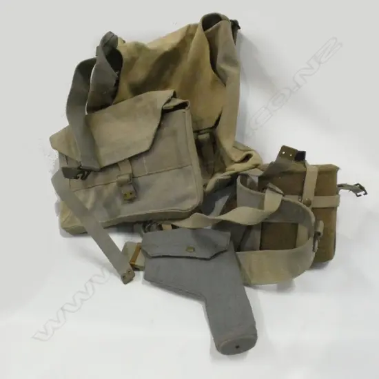 BOX LOT MILITARY ITEMS