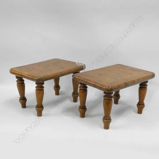 PR MINIATURE BURR WALNUT APPRENTICE TABLES 230x165x145mm
