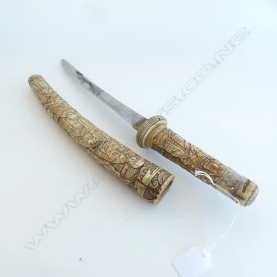 OLD JAPANESE CARVED BONE TANTO DAGGER & SCABBARD L.455mm...