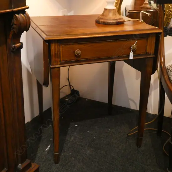 SHERATON REVIVAL 1 DRAWER DROP LEAF TABLE L 1000MM split to top