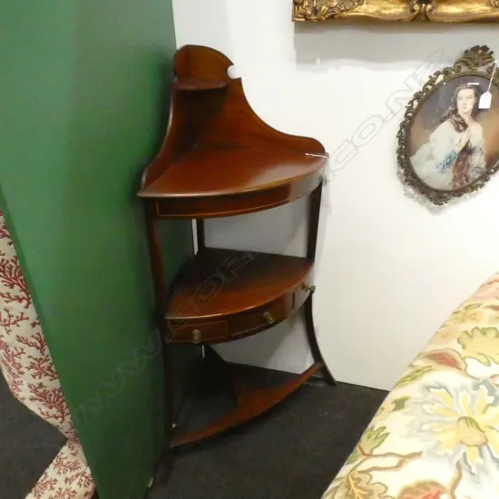 GEORGIAN MAHOGANY CORNER WASHSTAND (some old cracks) 590 x 400 x 1170mm