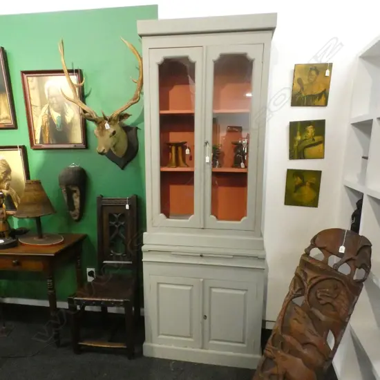 GREY PAINTED CABINET. PALE RED INTERIOR 800x320x1400mm