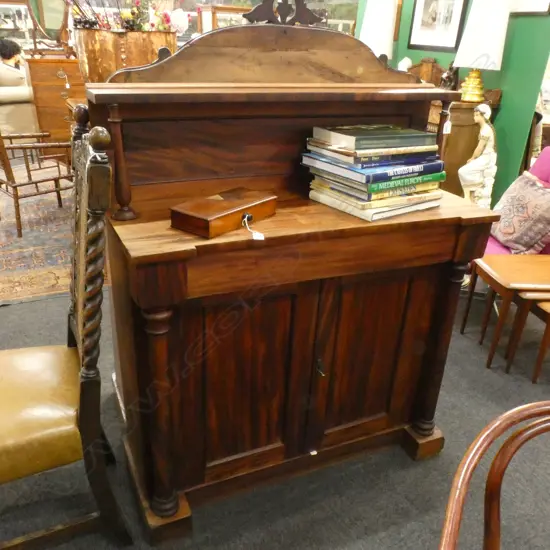 VICTORIAN MAHOGANY SIDEBOARD W.1050mm