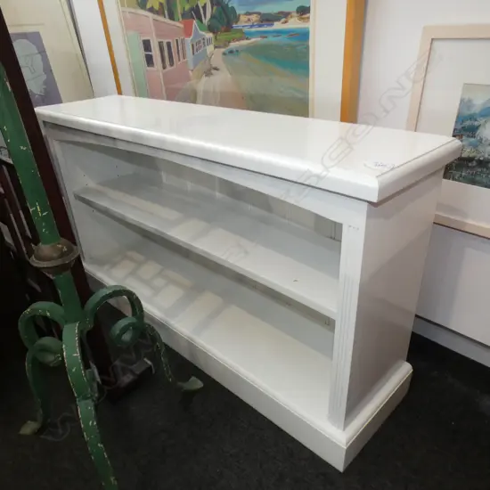 LOW WHITE BOOKCASE W.1140mm