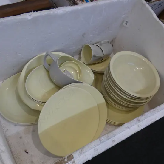 RETRO BRANKSOME GREY & LEMON TWINTONE PART DINNER SET