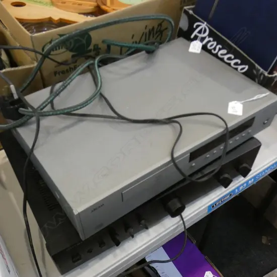 ARCAM CD PLAYER + ROTEL AMP LIGHTS WORK WHEN PLUGED IN BUT NOT TESTED