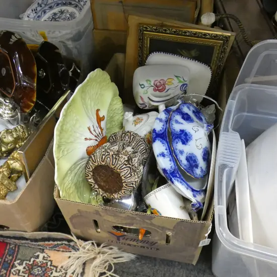 BOX LOT ASST. CHINA; B/W TUREEN, POOLE, EP, PRINTS ETC