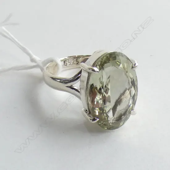 STG & GREEN AMETHYST RING 7 GRAMS