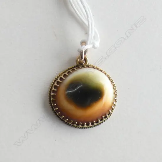 9CT CATS EYE PENDANT 5.5 GRAMS