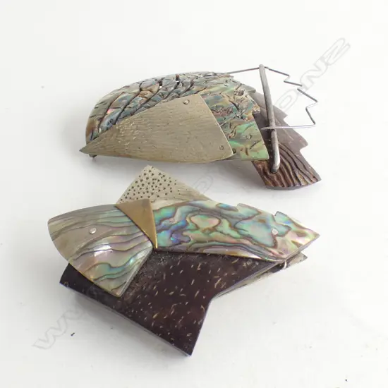 (U) 2 CONTEMPORARY BROOCHES BY JEWELLER KIM BRICE IN SILVER/PAUA/COCONUT
